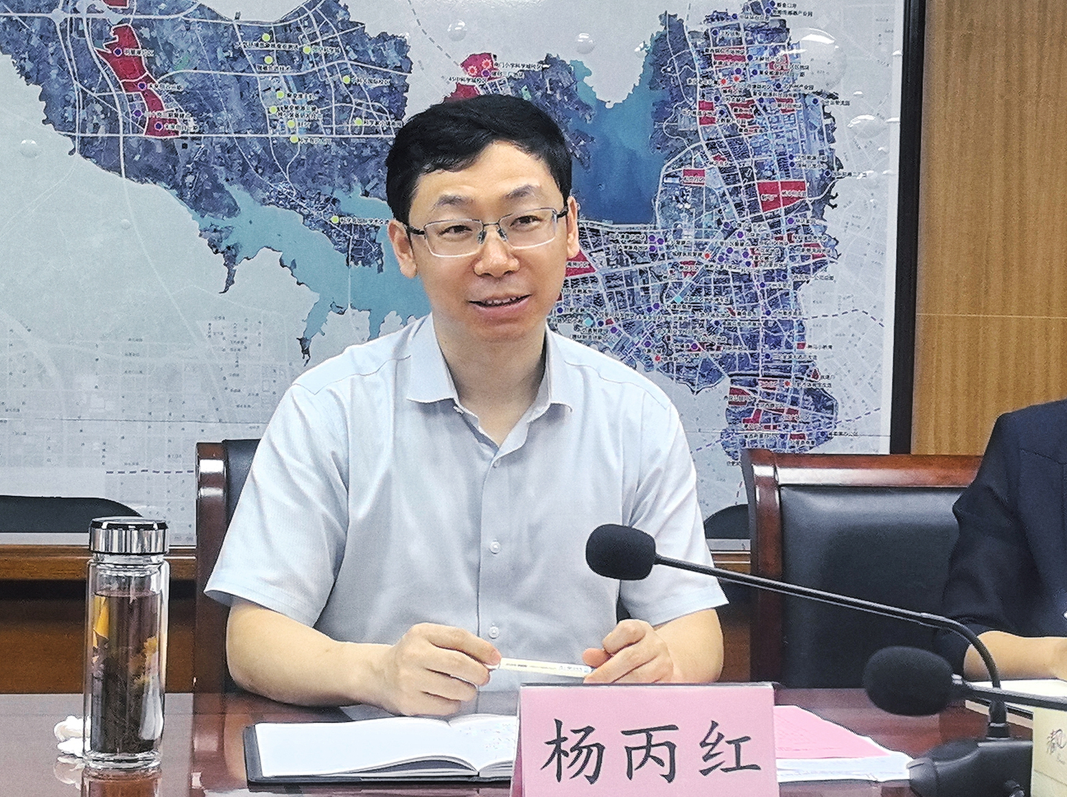 庐阳区与安徽尊龙时凯智能科技有限公司举行交流座谈会
